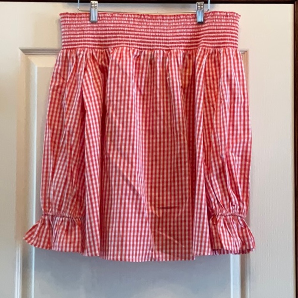 Soprano Checkered orange/off the shoulder top!
